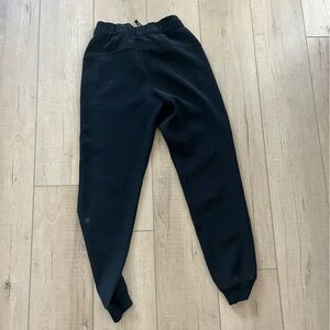 Lululemon black on the fly jogger - Women’s size 2
